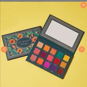Ace beauty nostalgia palette